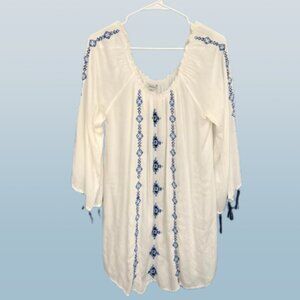🤍 Raviya White And Blue Embroidered Boho Peasant Tunic Top – Size M